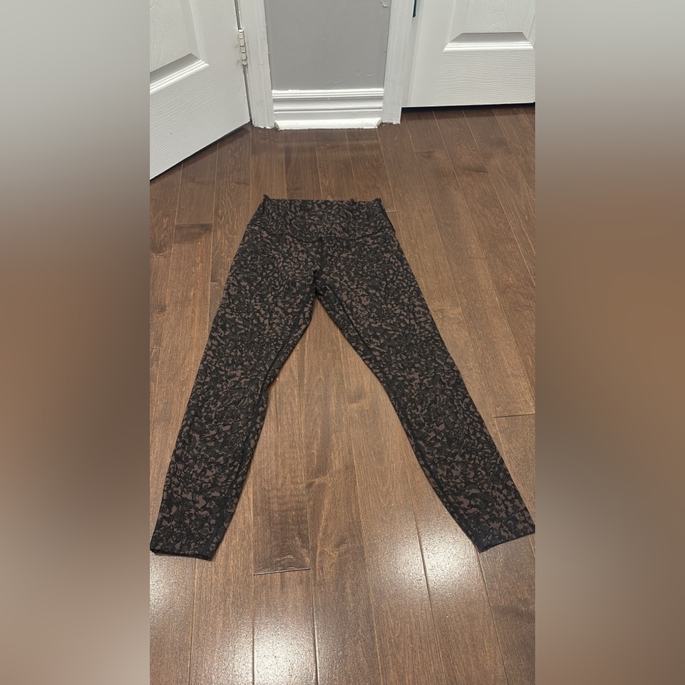 Lululemon Athletica Black and Brown Leggings